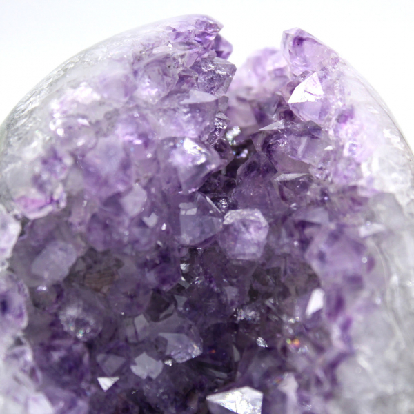 Geode di ametista brasiliana: piccole dimensioni per collezionisti