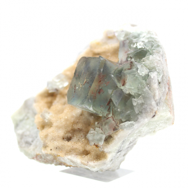 Minerale di fluorite verde: cristalli su matrice per decorazione