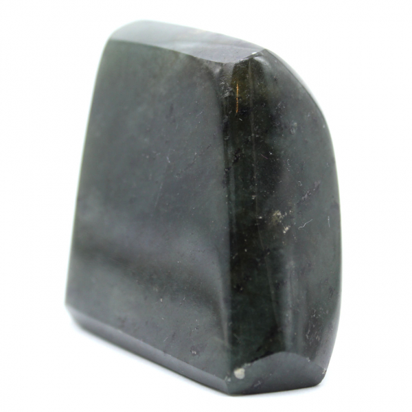 Labradorite lucidata, esemplare compatto dal Madagascar