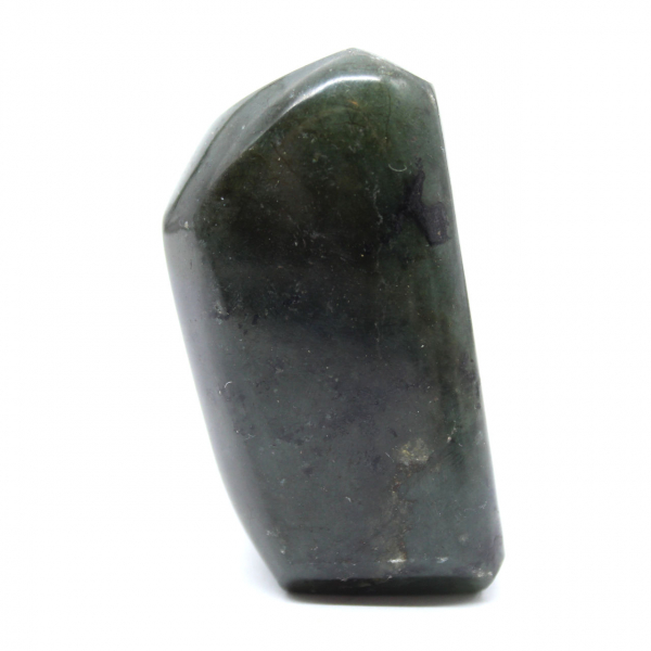 Labradorite lucidata, esemplare compatto dal Madagascar