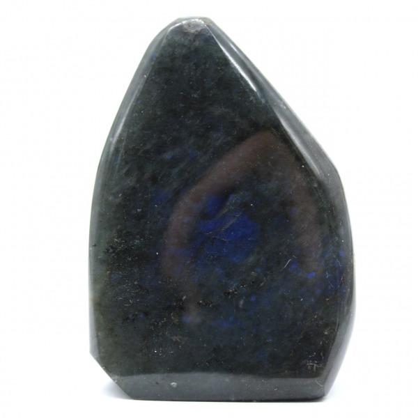 Piccolo ornamento in labradorite lucidata, roccia minerale