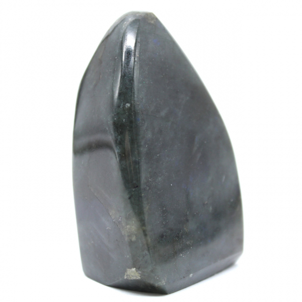 Piccolo ornamento in labradorite lucidata, roccia minerale