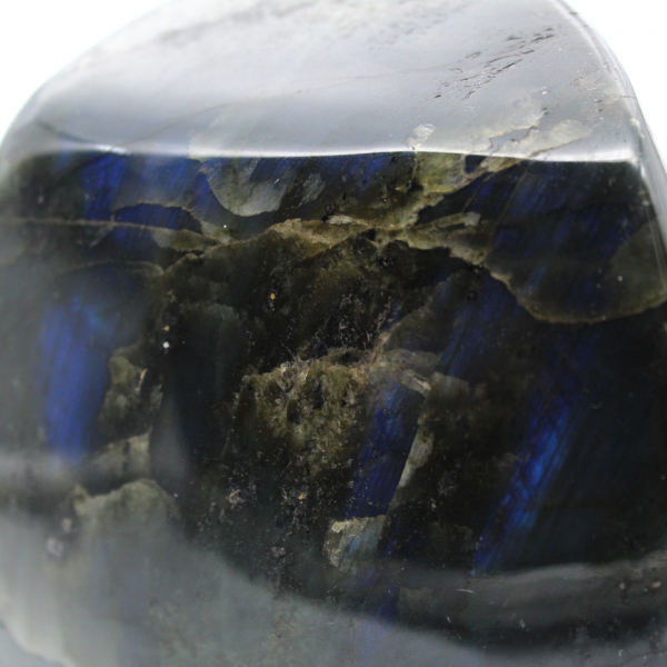 Grande pezzo lucidato di labradorite dal Madagascar