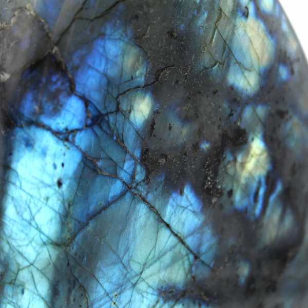 Labradorite lucidata del Madagascar, oggetto da collezione