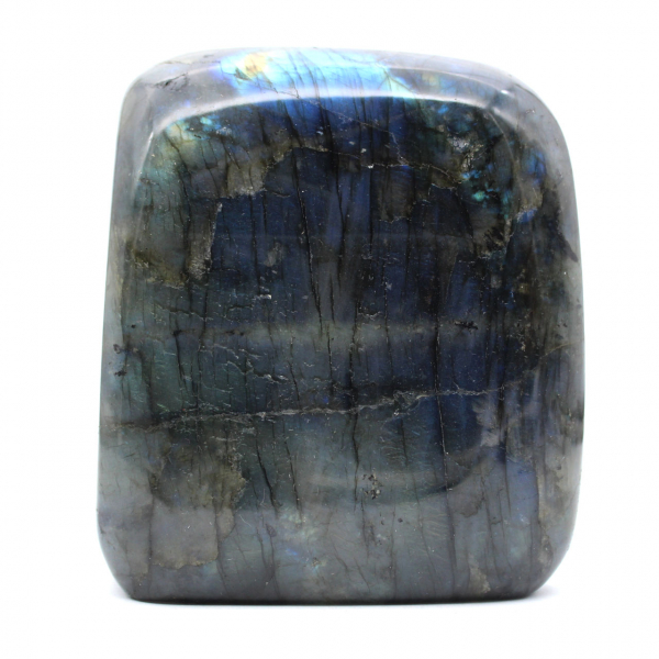 Piccolo ornamento in labradorite lucidata, Madagascar
