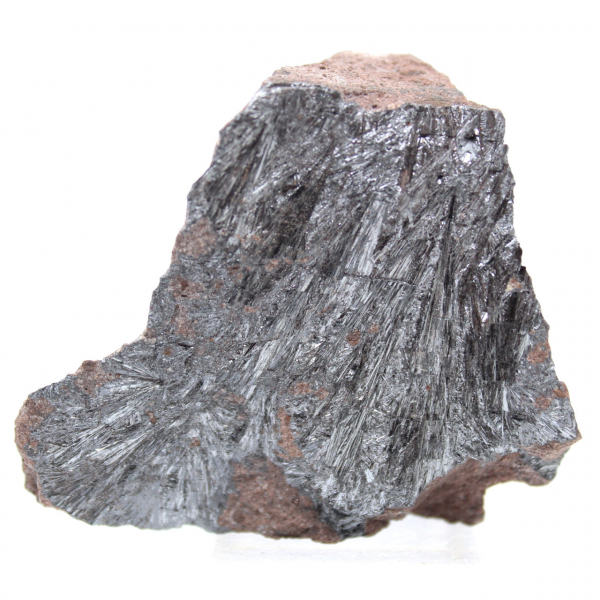 Piccolo ornamento di pirolusite, cristallizzazione