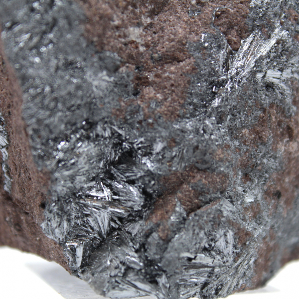 Esemplare di pirolusite: decorazione e scienza dei minerali