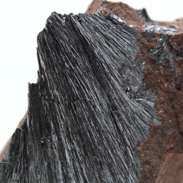 Ornamento di cristallo di pirolusite, pietra naturale