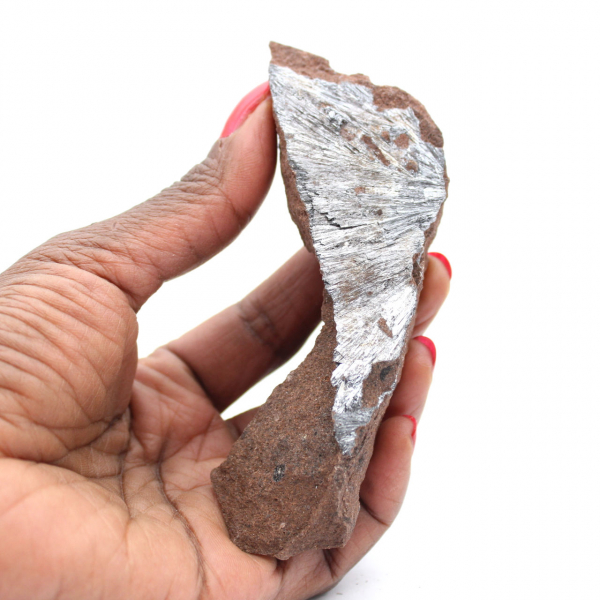 Pirolusite, sottile campione di cristallo dal Marocco