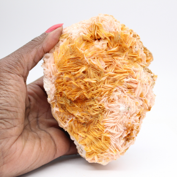 Barite arancione dal Marocco con cristallizzazione marcata