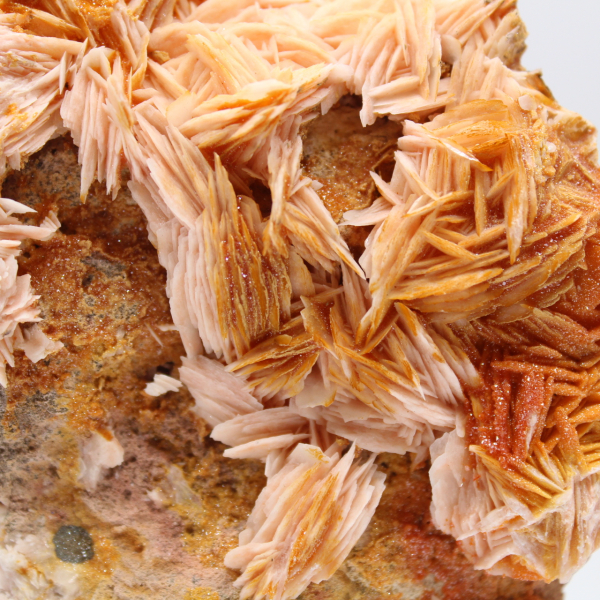 Esemplare di barite arancione marocchina in cristalli naturali