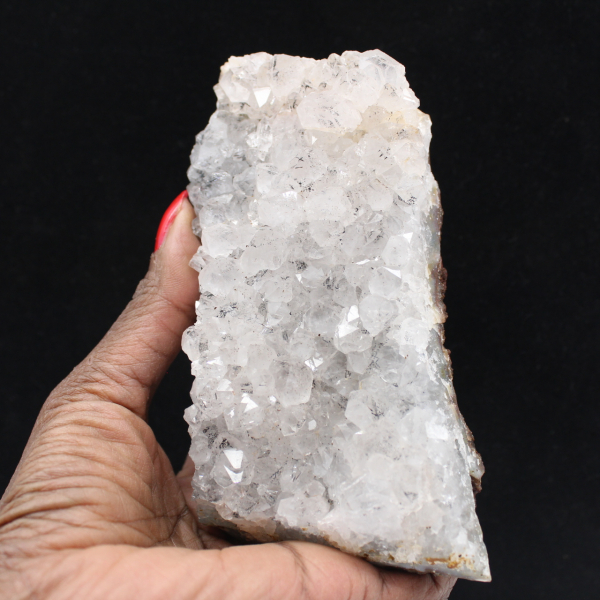 Quarzo marocchino grezzo con filamenti, druse e cristalli di goethite