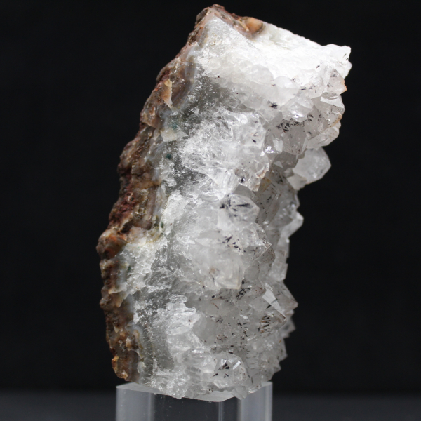Piccolo cristallo di quarzo con inclusione di goethite, Marocco