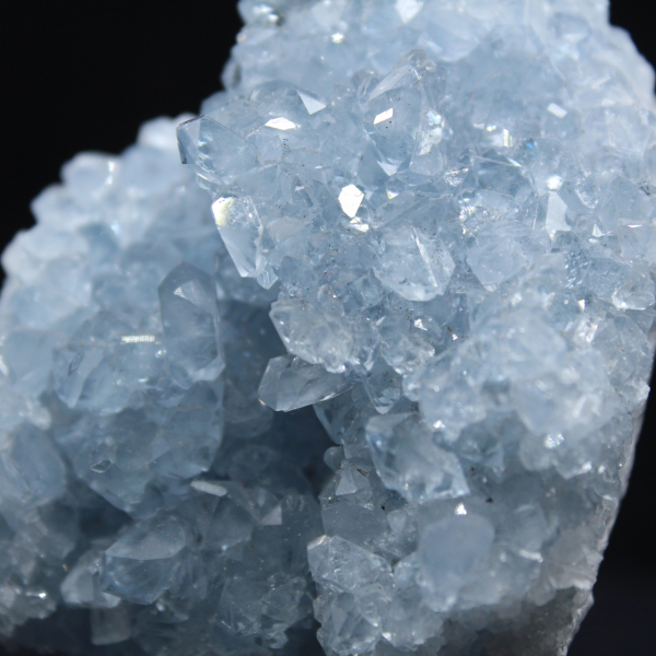 Piccola geode di celestina: minerale da collezione