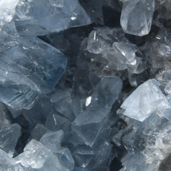 Celestite blu: esemplare mineralogico malgascio