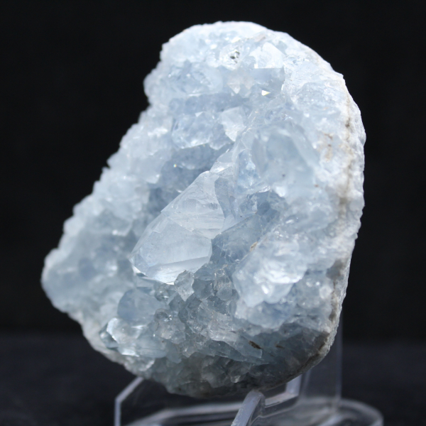 Celestina del Madagascar: Drusa e ammasso di cristalli