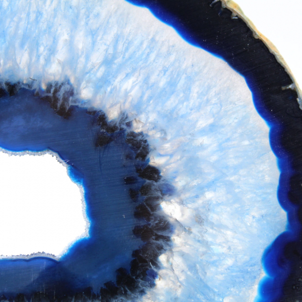 Fetta lucida di agata blu per gli appassionati di mineralogia