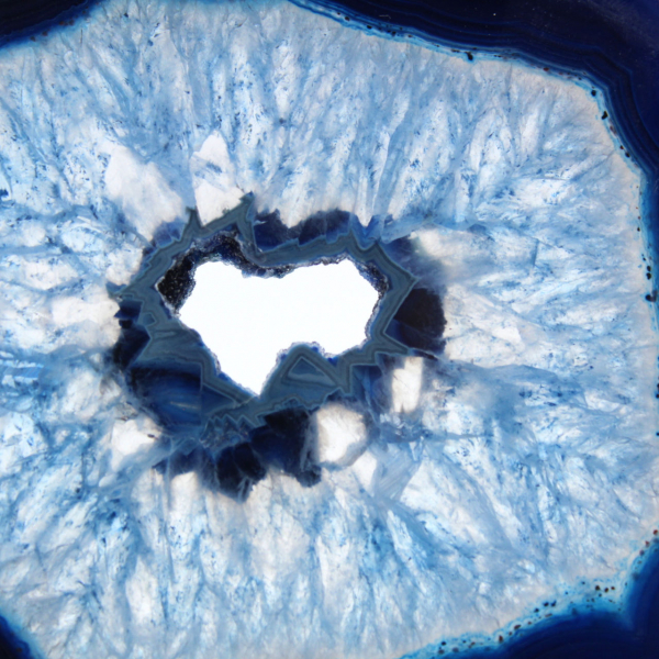 Agata blu brasiliana in sottili fette decorative