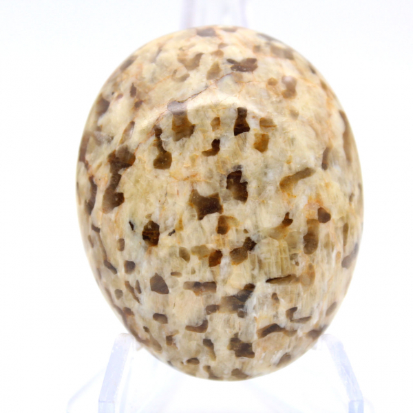 Piccolo ciottolo di feldspato proveniente dal Madagascar – Esemplare naturale