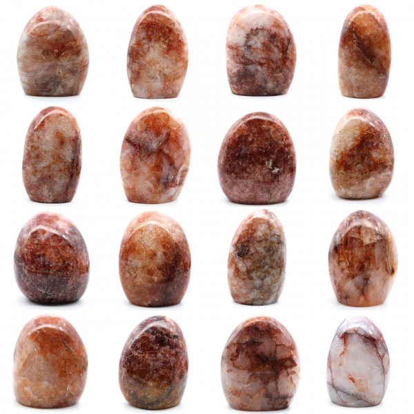 Roccia levigata in quarzo rosso