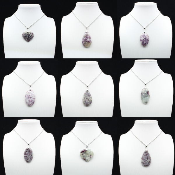 Ciondolo goccia di lepidolite