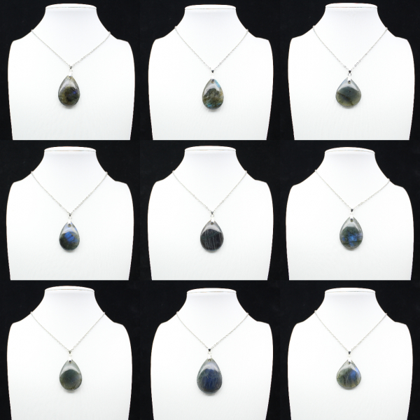 Ciondolo a goccia in labradorite