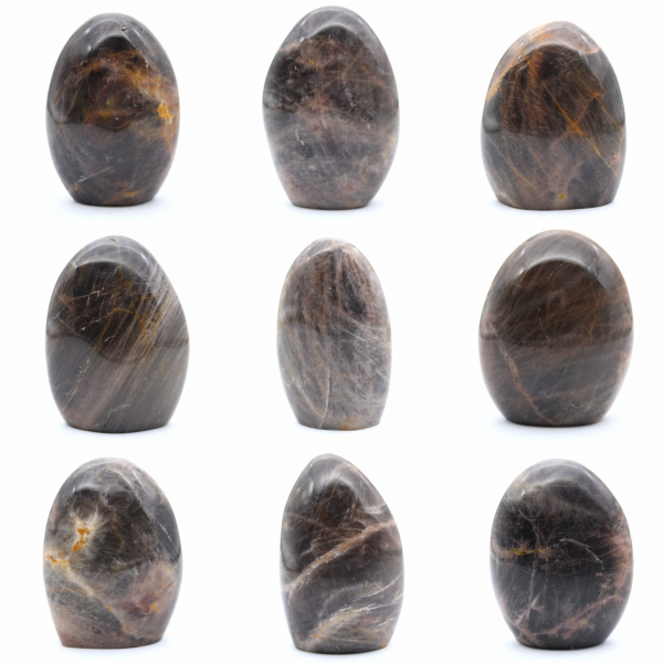 Pietra di luna nera naturale