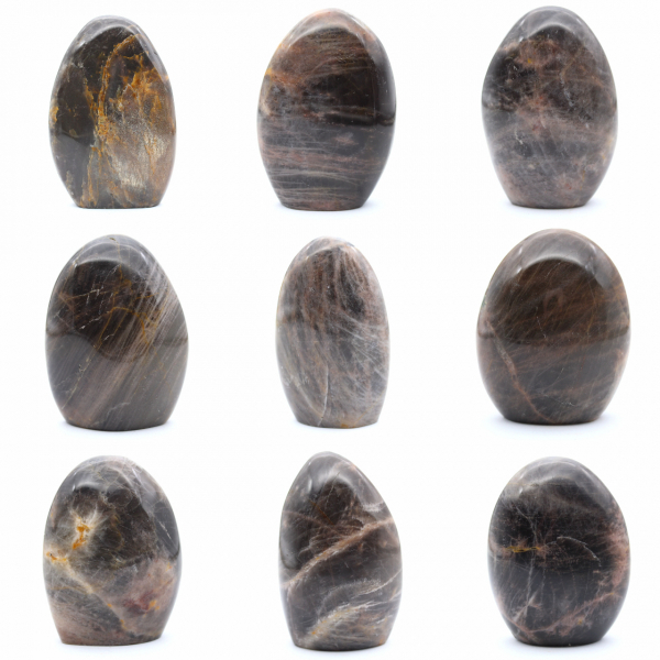 Pietra di luna nera naturale