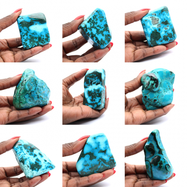 Pietra levigata in Crisocolla del Congo