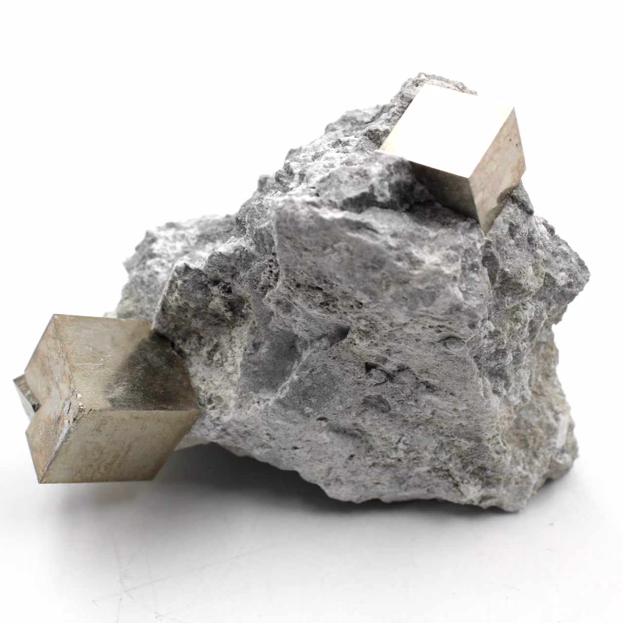 Cubi della pirite su gangue di Navajun Spagna