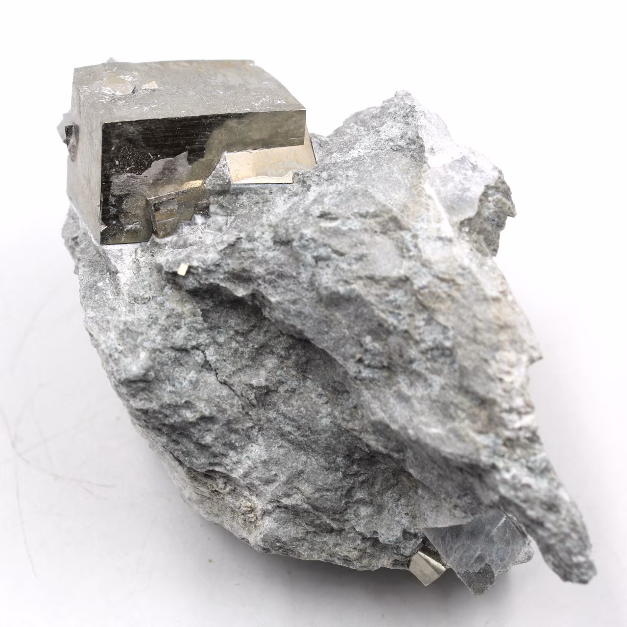 Cubi della pirite su gangue di Navajun Spagna