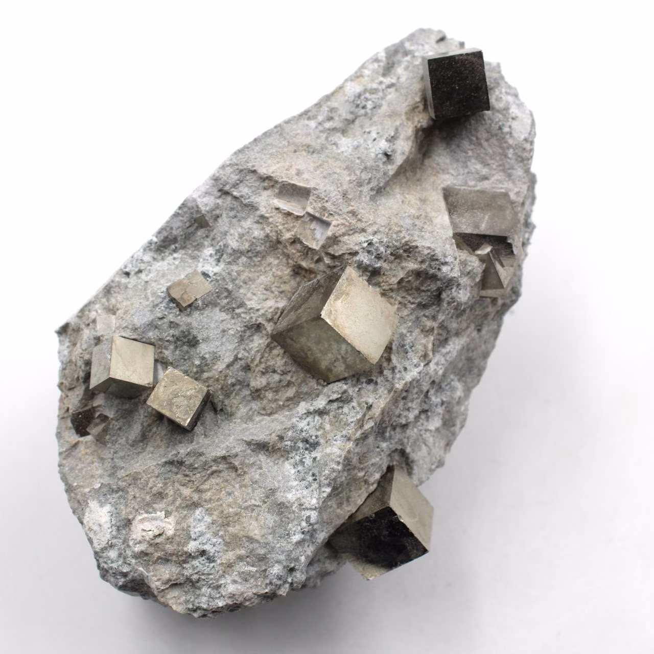 Cubi della pirite su gangue di Navajun Spagna