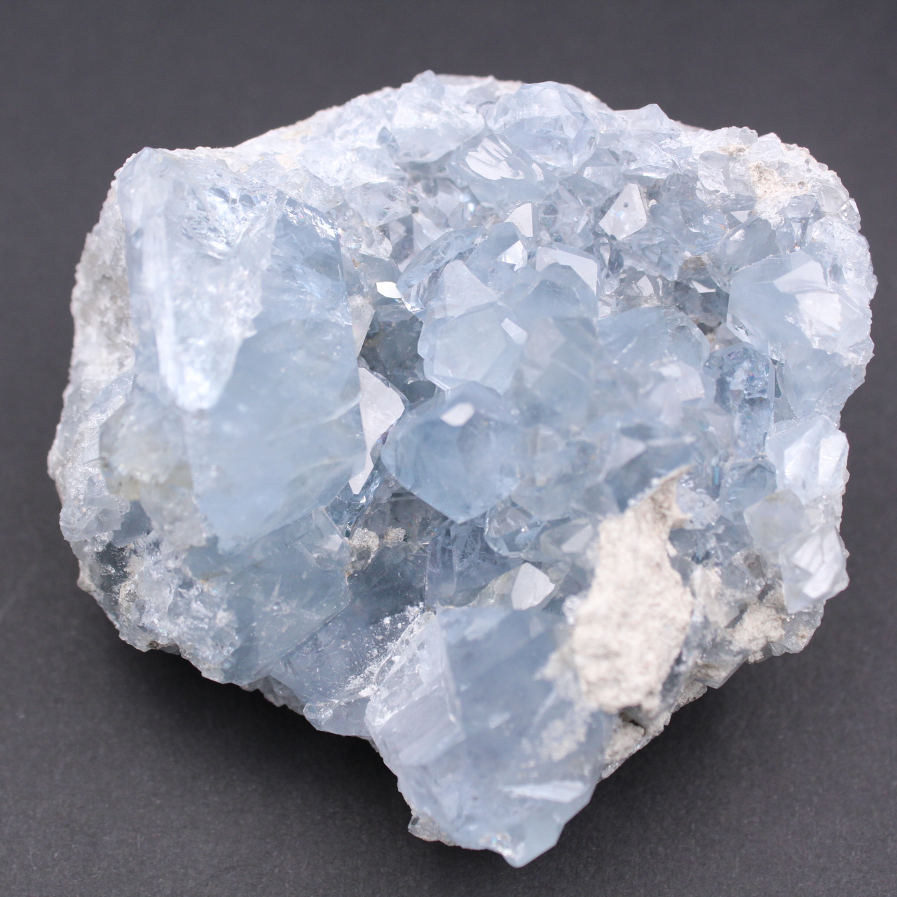 Cristalli di celestite blu