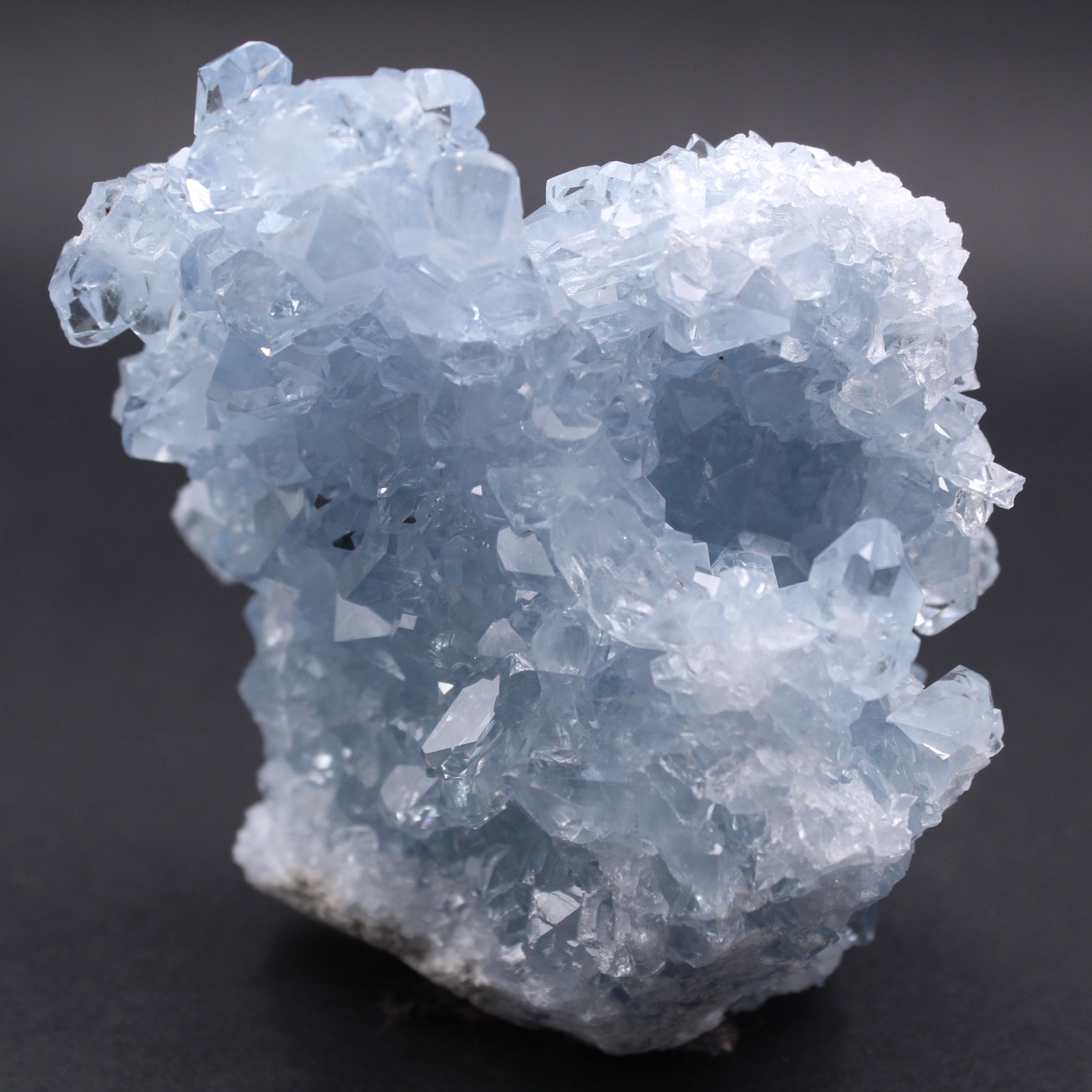 Cristalli di celestite blu