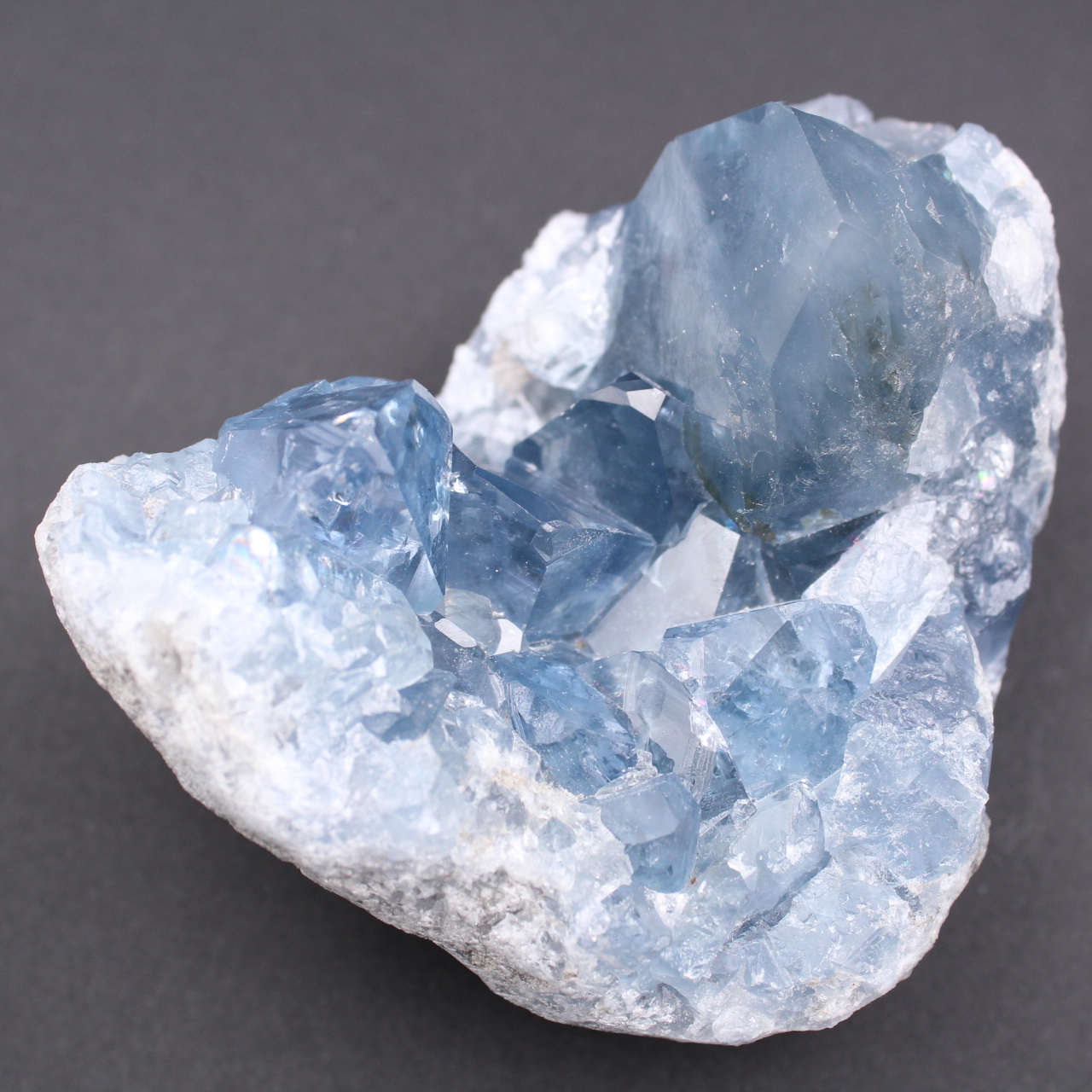 Cristalli di celestite blu
