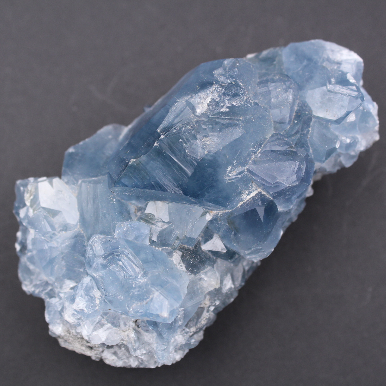 Cristalli di celestite blu
