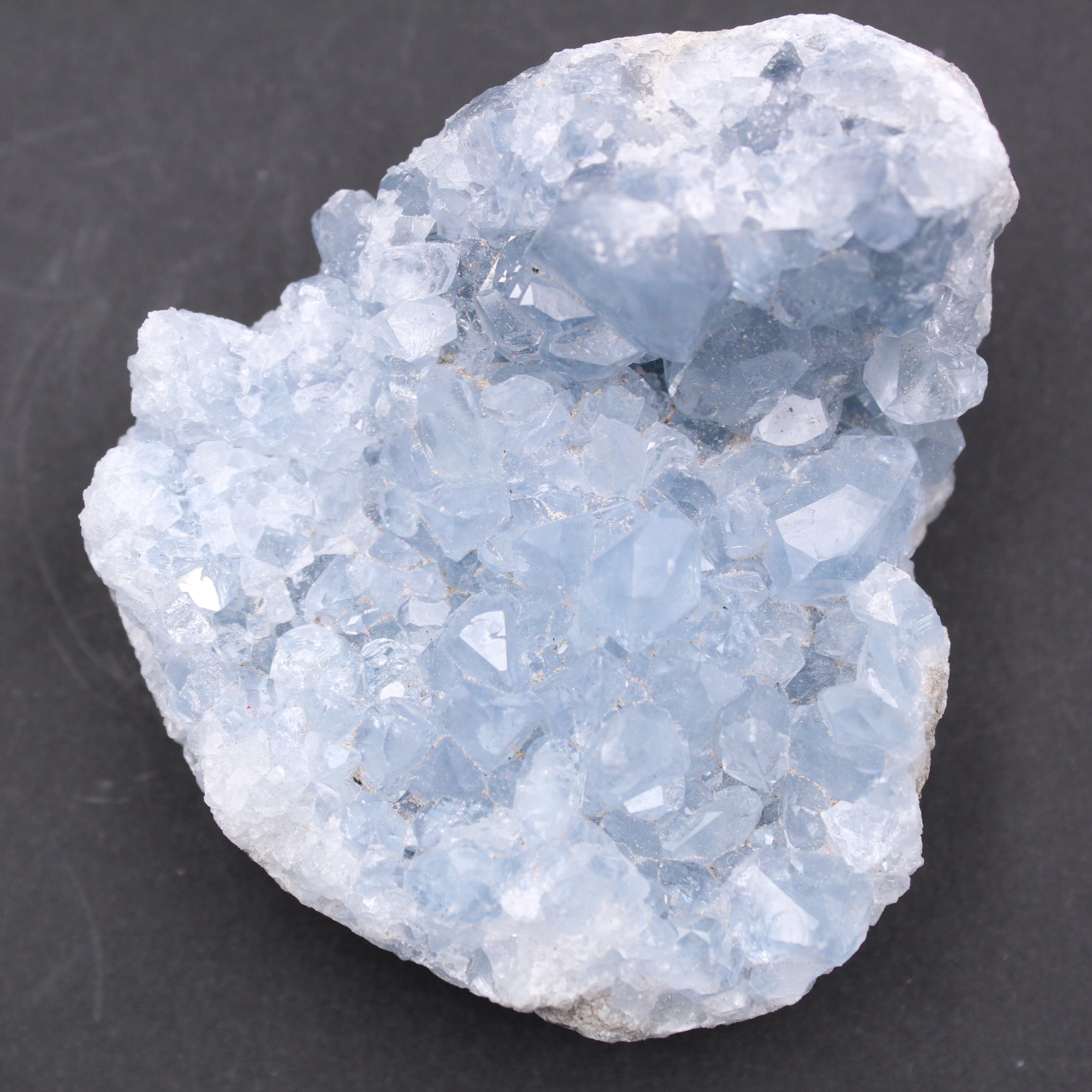 Cristalli di celestite blu
