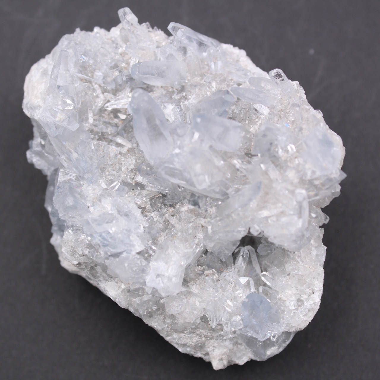 Cristalli di celestite blu
