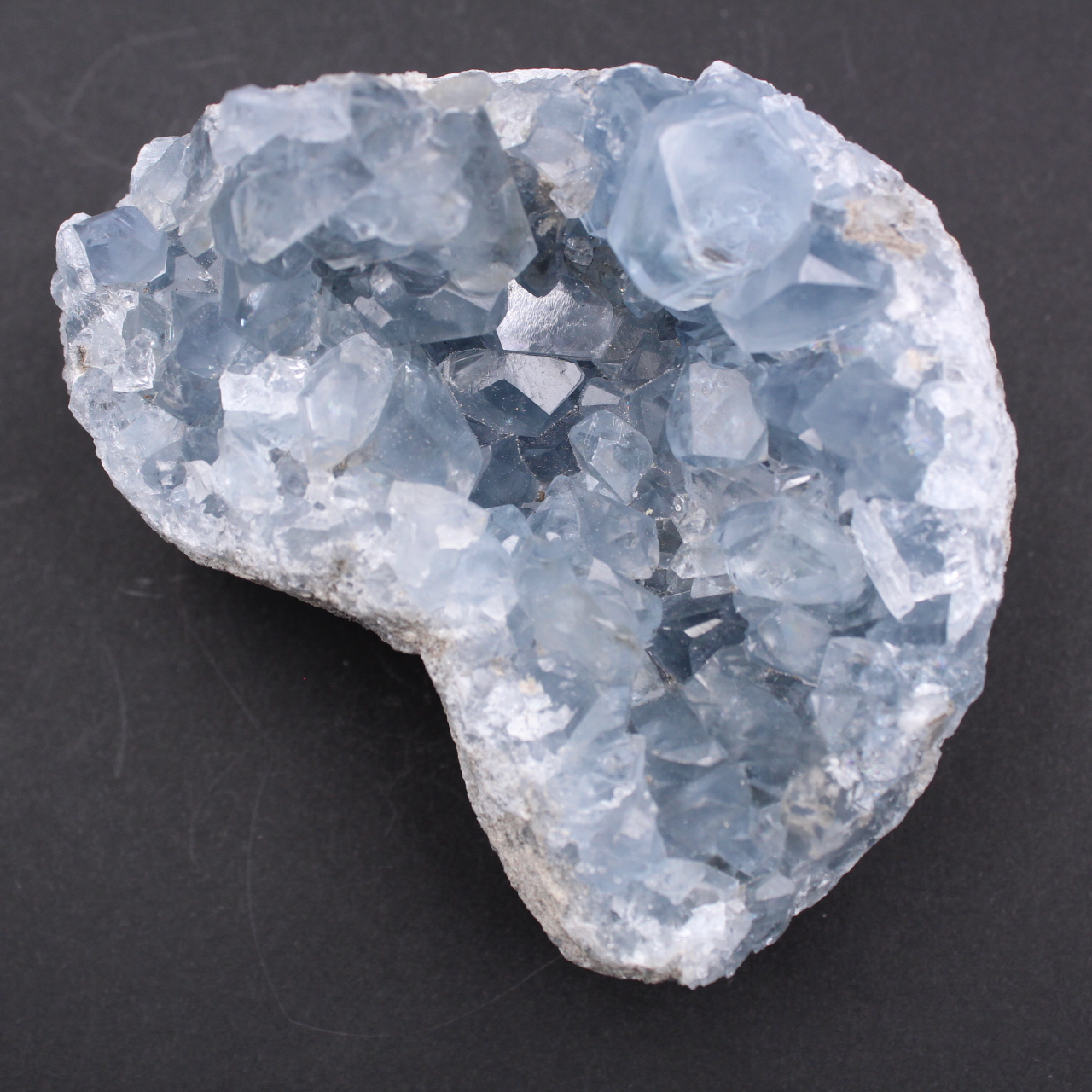 Cristalli di celestite blu