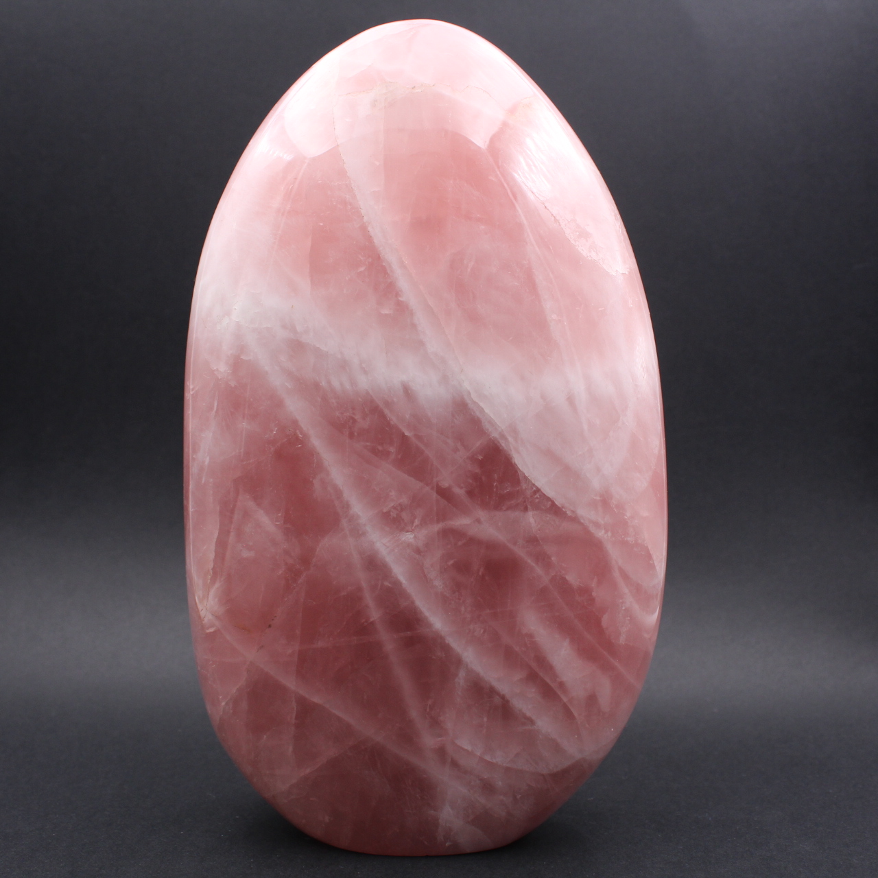 Grande blocco di quarzo rosa lucido