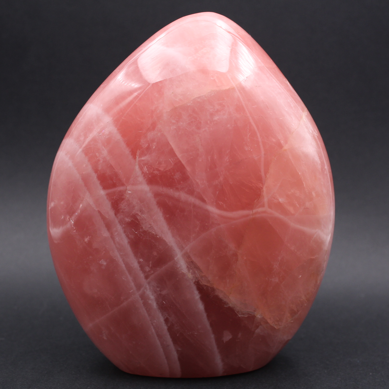 Grande blocco di quarzo rosa lucido