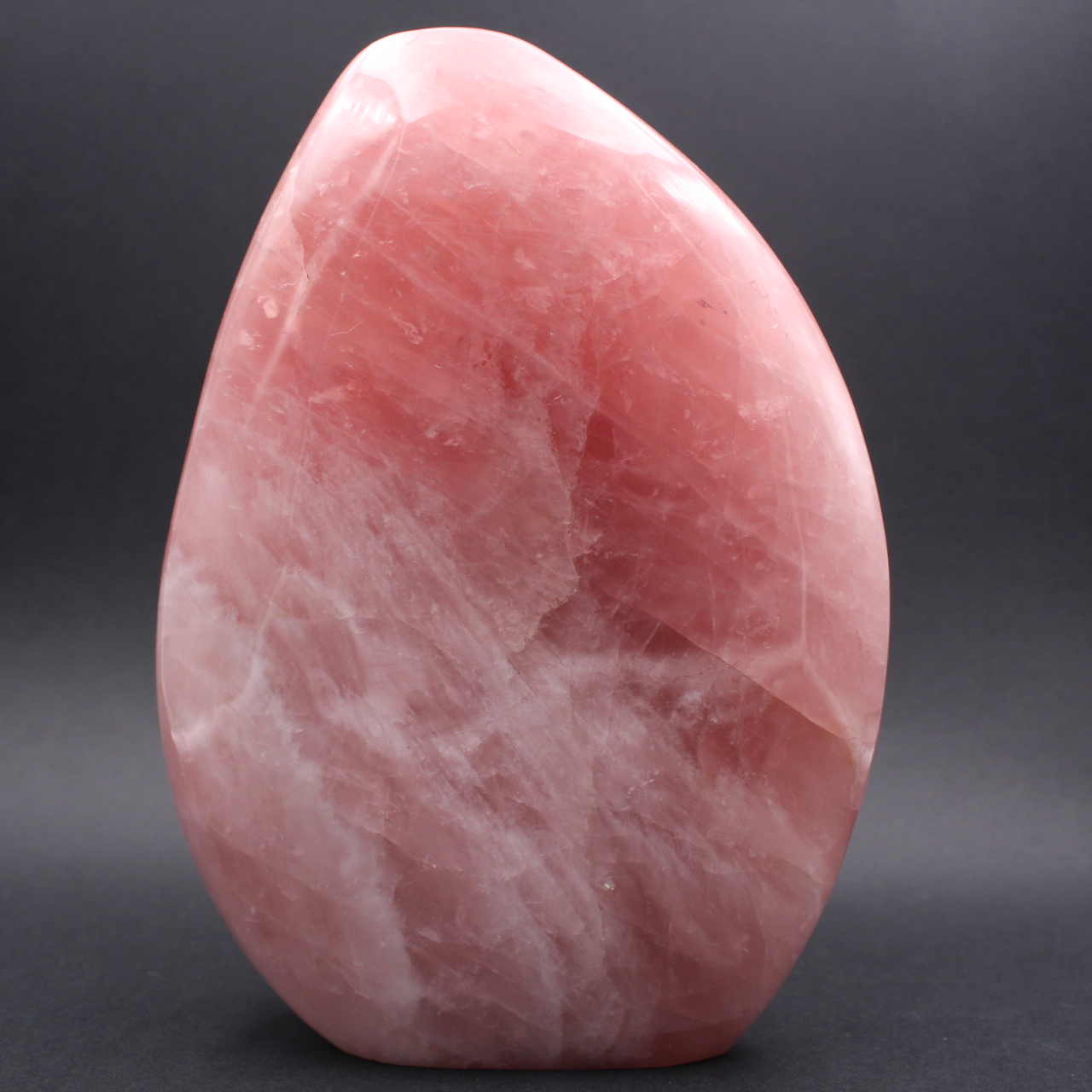 Grande blocco di quarzo rosa lucido