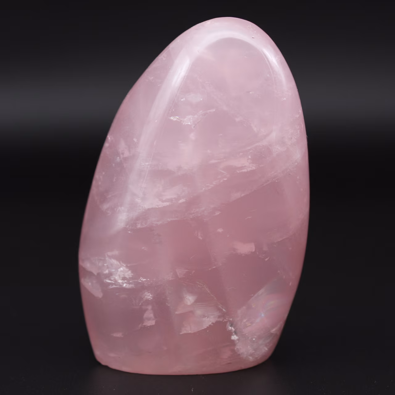 Quarzo rosa a forma libera