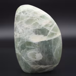 Garnierite lucida del Madagascar
