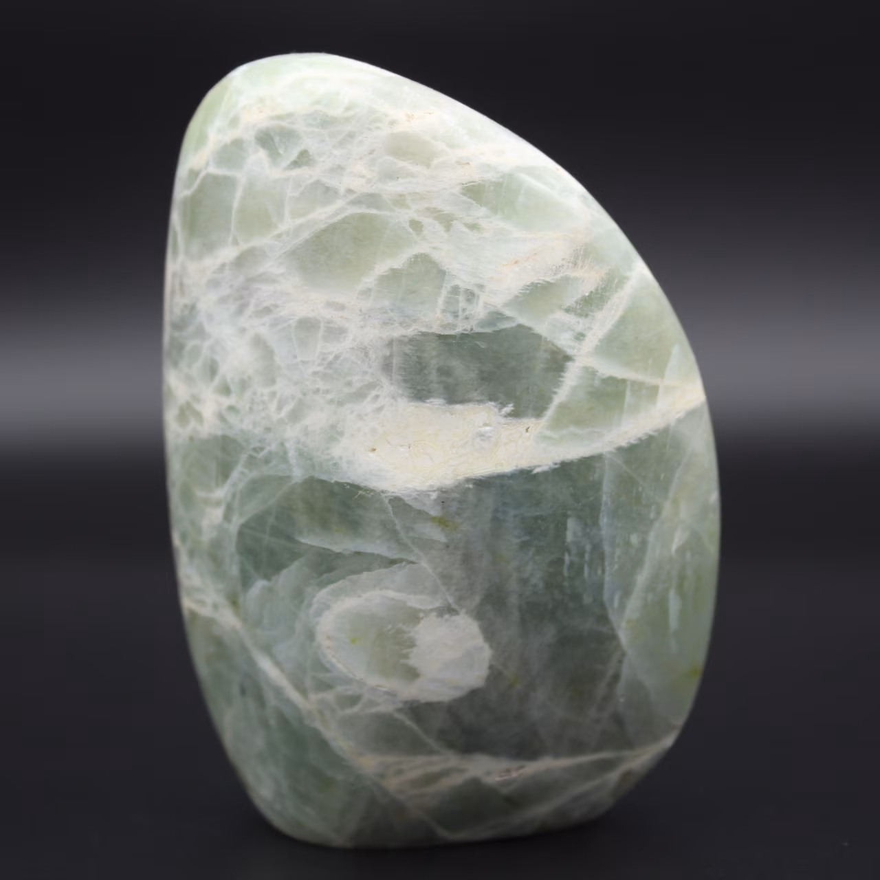 Garnierite lucida del Madagascar