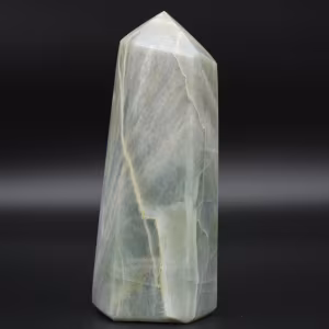 Prisma garnierite del Madagascar