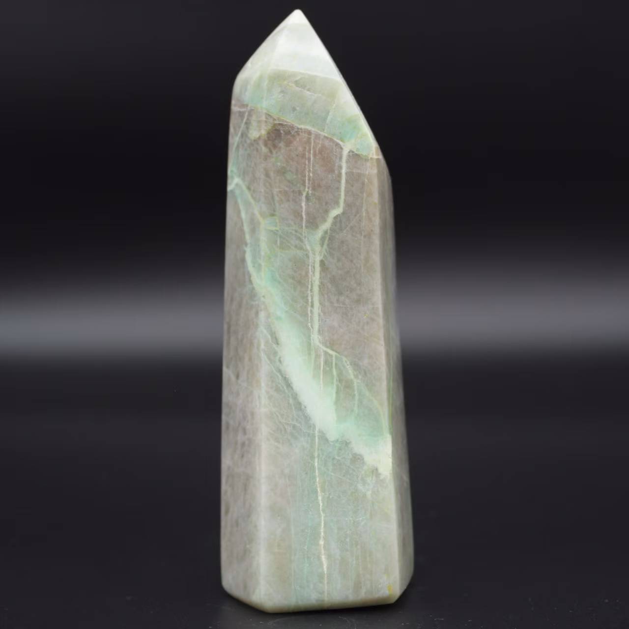 Prisma garnierite del Madagascar