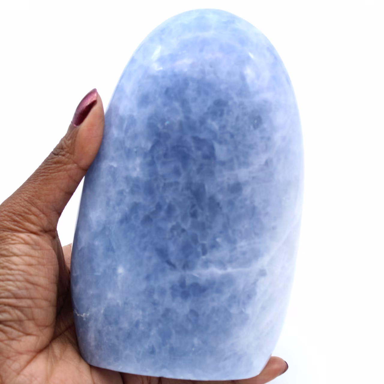 Roccia di calcite blu lucidata