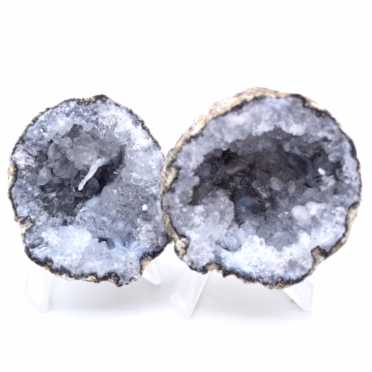 Geode intero di agata di cocco