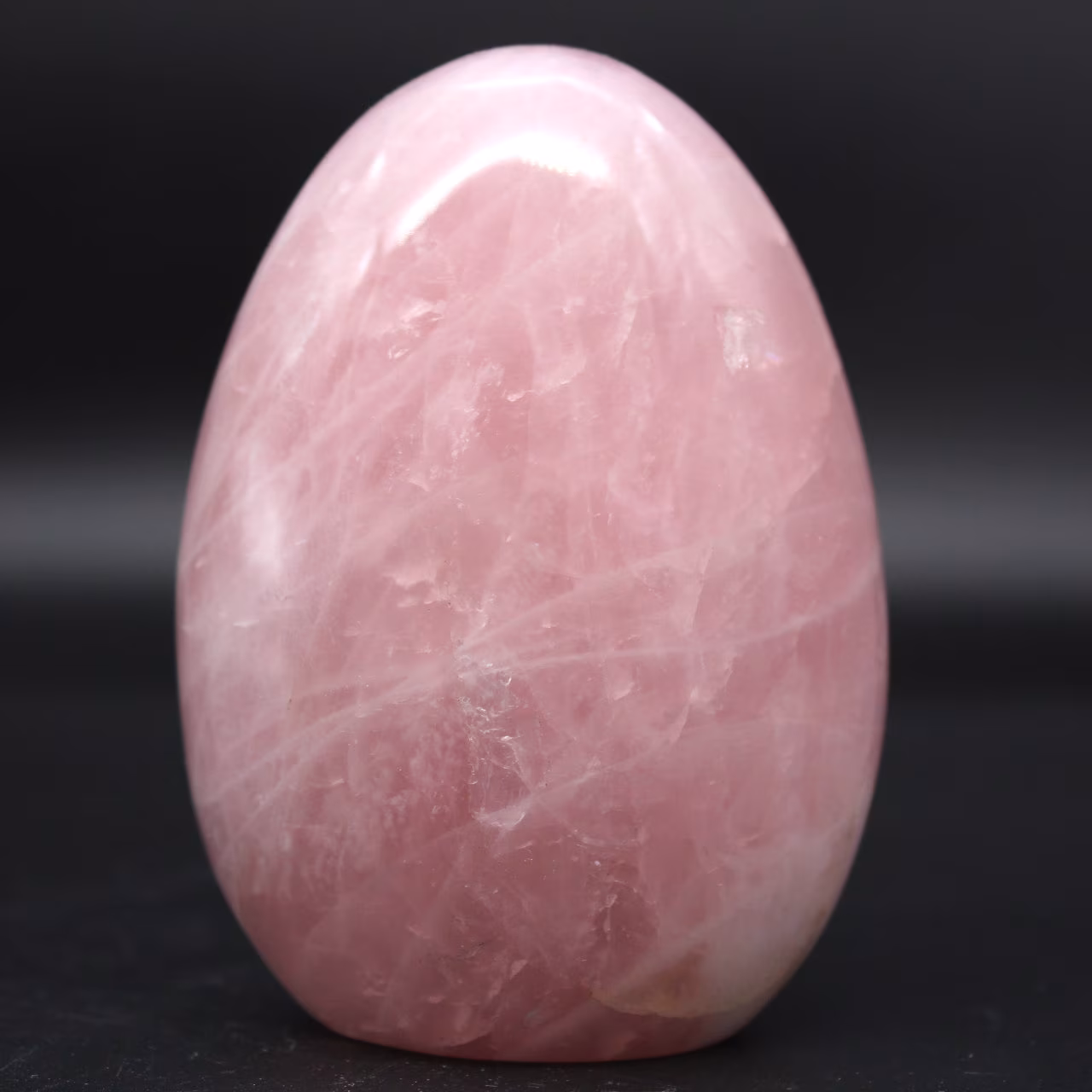Pietra di quarzo rosa a forma libera